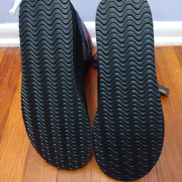 Cuddl Duds Sherpa Lined Slippers Booties NWT 9.5 Wide Fair Isle Multicolor Cozy - Picture 8 of 9